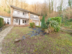 Magnificent holiday home with hot tubs